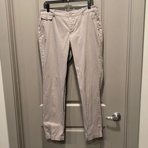 Dockers Hello Smooth Light Gray Chinos | Women’s Size 14M | Stretch Cotton Pants